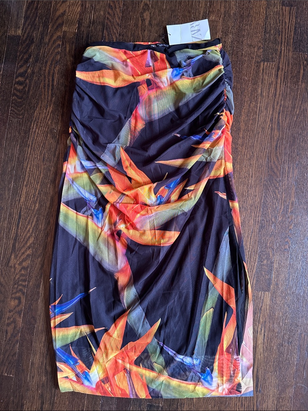 Zara Black Birds Of Paradise Tropical-Print Ruched Mesh lined Skirt size Large